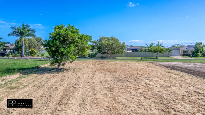 Over 1/4 acre Lot in the Sort After Coastal village of Burnett Heads62889414630017113