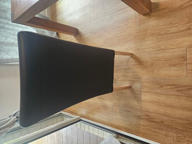 2x great looking table chairs62863375419137111