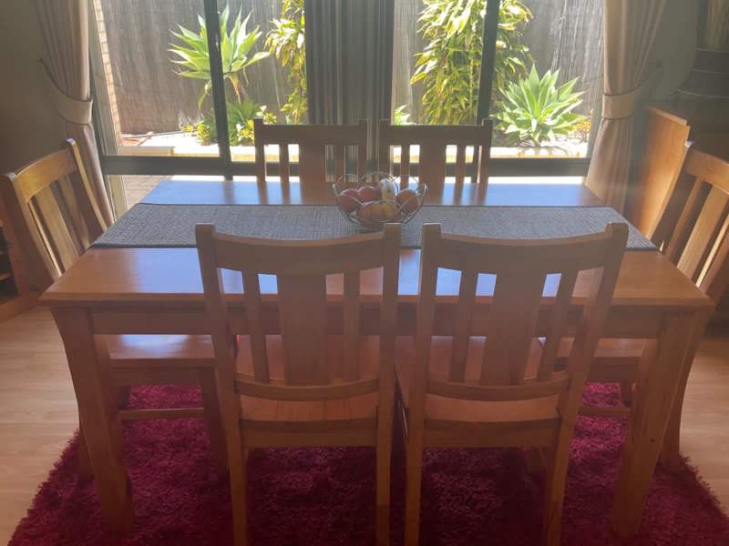 7 piece dining set gumtree