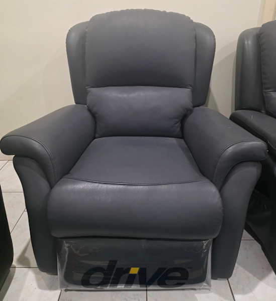 🔥 BARGAIN! 2x Stella Electric Recliner Lift Chairs - Leather -628633849891861127
