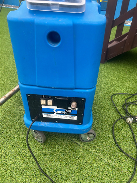 Carpet cleaning machine 63014709559169113