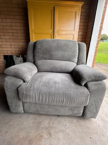 2 x large three seater recliner lounges & large armchair62863377629825113