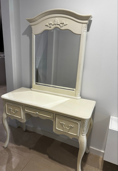 French Dresser with attached mirror and matching side tables628634070688031115