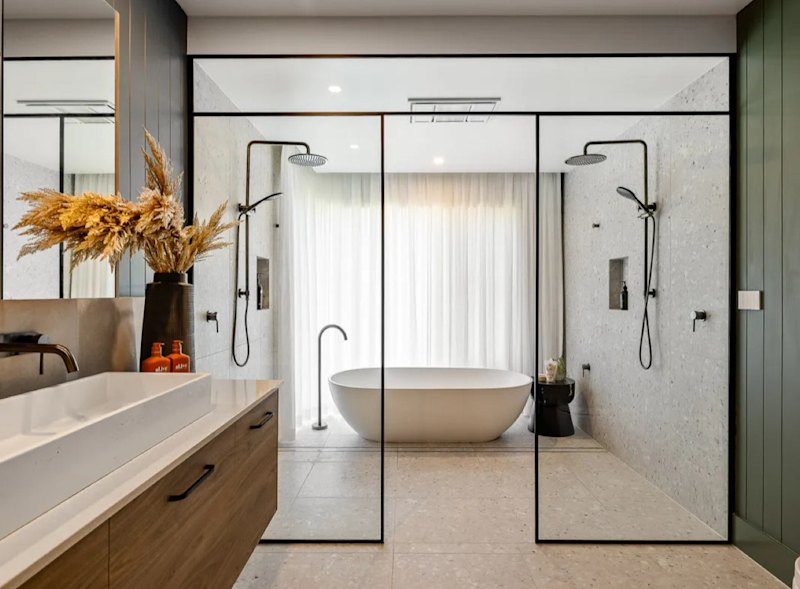 Renovations house and bathrooms 62863392852610114