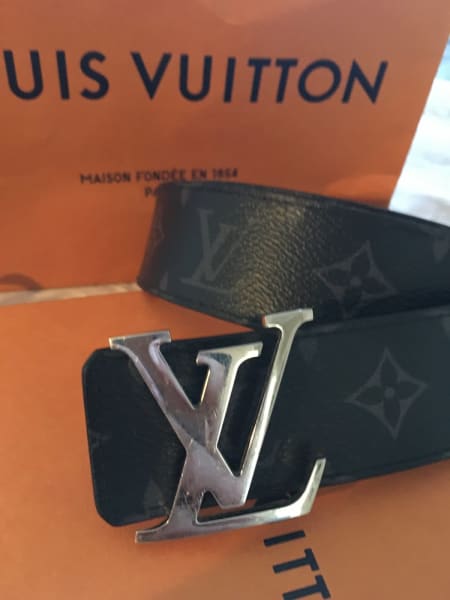 Louis Vuitton initials LV Mirror 40mm Reversible Belt (Size 90/36)