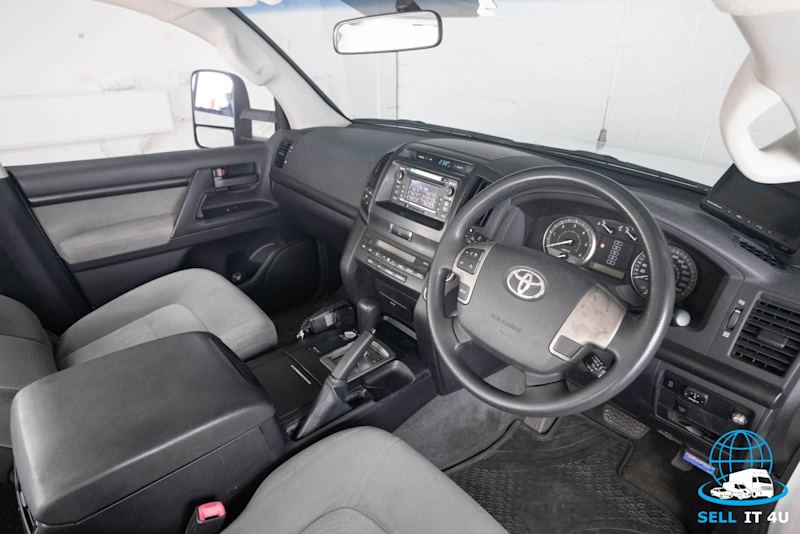 2011 TOYOTA LANDCRUISER GXL (4x4) 6 SP AUTOMATIC 4D WAGON62934700659073114