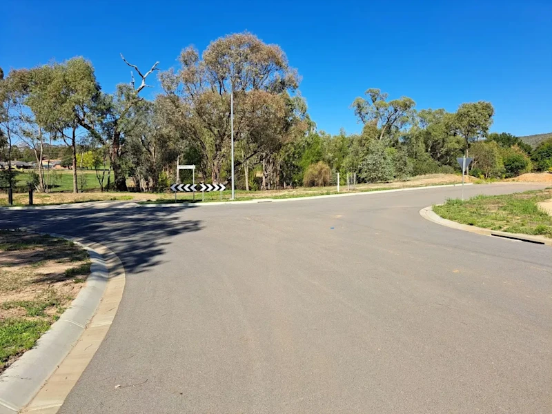 Opportunity Knocks - Land in Suburbia62882783341442112