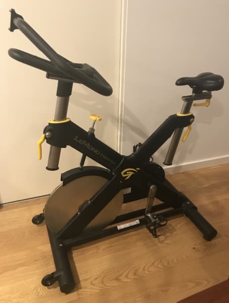 bicicleta spinning life fitness lemond