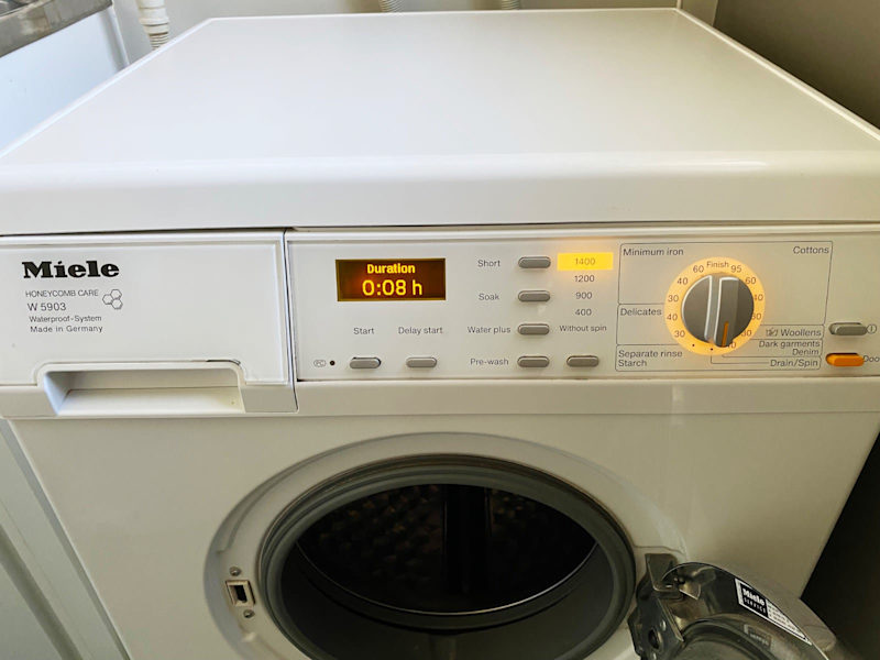 Miele washing machine (made in Germany)63022634296065111