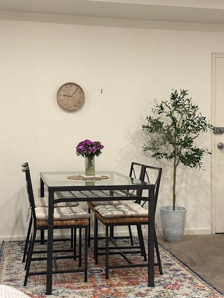 Modern 4-Seater Glass Dining Table with Chairs – Excellent Condition62863383048705111