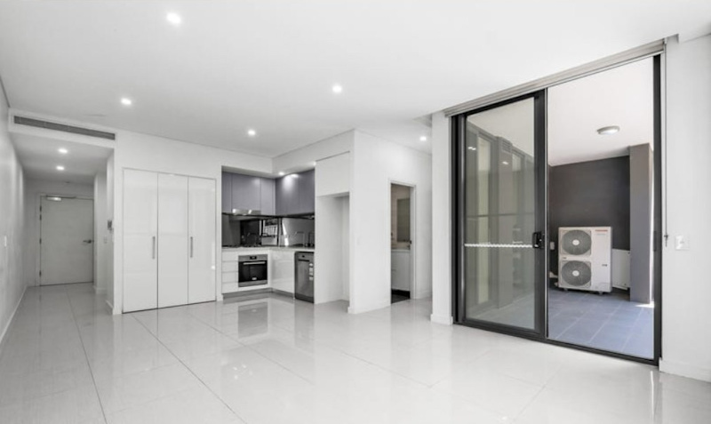 One room available for accommodation in a 2BHK flat in Parramatta63438963208834113