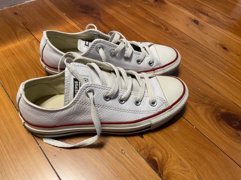 mens size 6 converse in women's