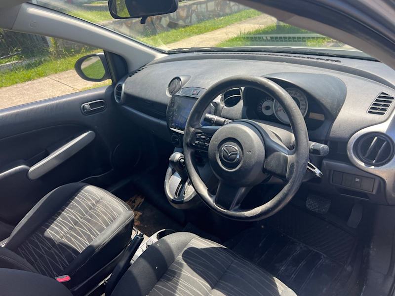 Mazda 2 automatic 201162936655453826112