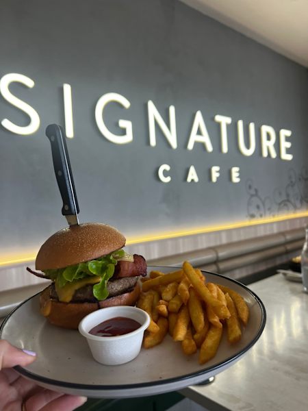 New Cafe for sale62882740085763111