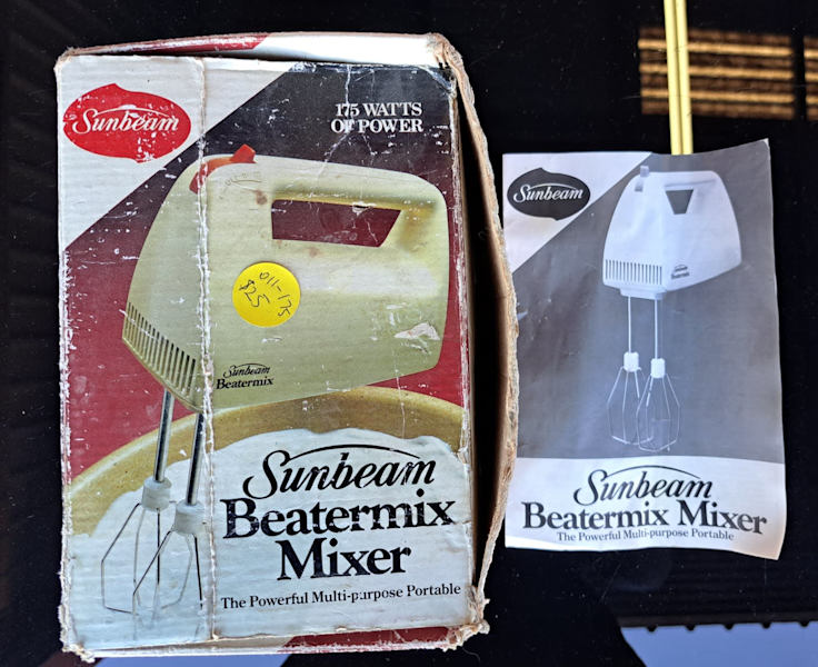 Vintage Sunbeam Beatermix - pre 1992 with Box and Instruction Booklet63018176011779111