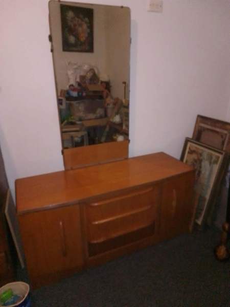 Vintage Bedroom Dresser with Mirror MCM62863840798979114