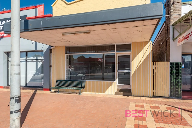 Mixed Use Opportunity - First Time Offered in 66 Years.62929680501123112