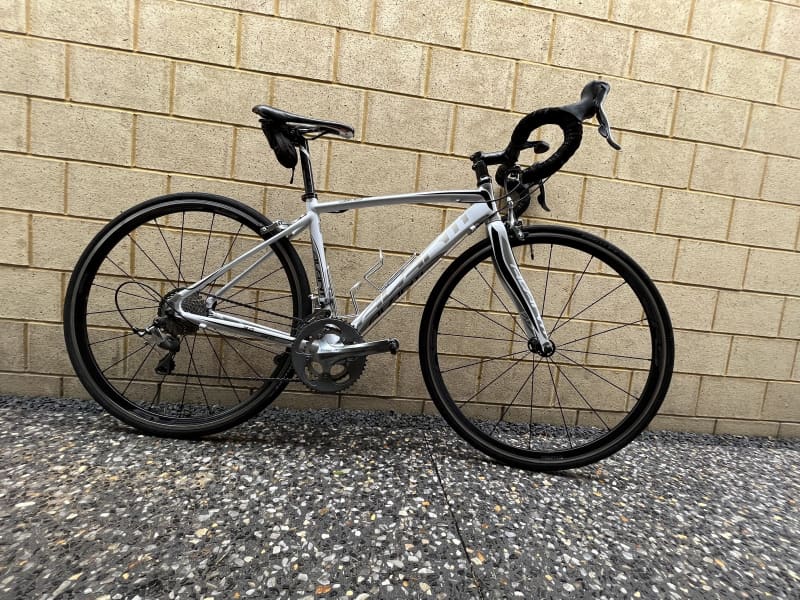 avanti giro shimano 105