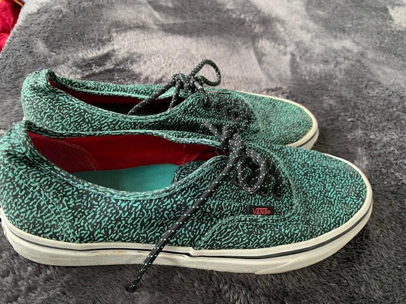 vans us9