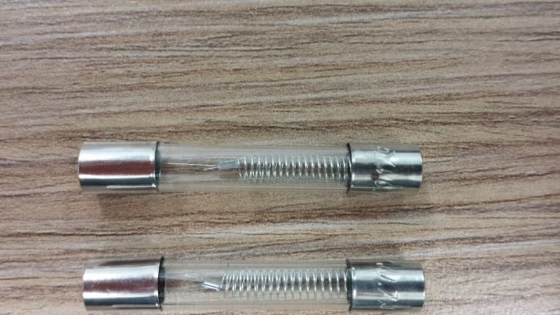 Microwave high voltage fuses 5KV 0.7A 0.8A NEW. Quick fix63013347900290112