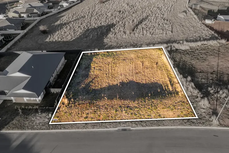 A Fresh Start in a Quiet, Well-Located Estate630072800336661113