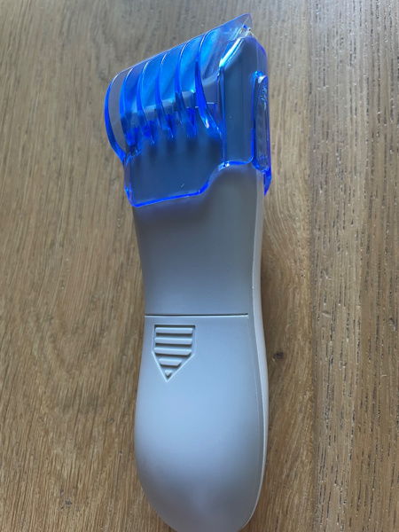 New shaver $10 ( battery operated)63022633497473111