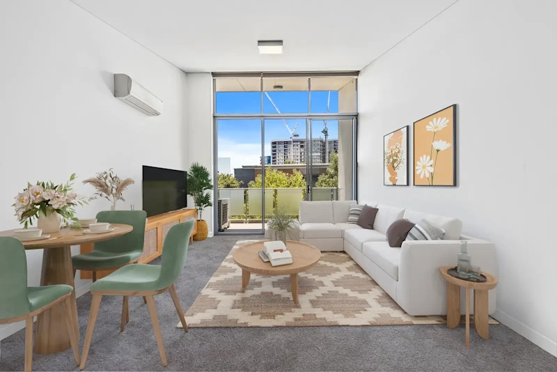 TOP FLOOR, HIGH CEILINGS & SUN FILLED62929678228227114