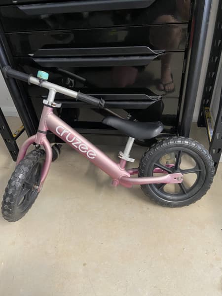 Cruzee balance bike store gumtree