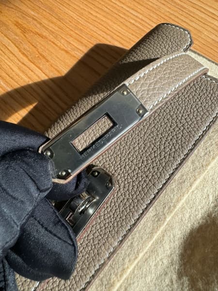 Hermes Kelly Depeches 25 Pouch in Togo Leather in Etoupe - Grey Brown, Bags, Gumtree Australia Brisbane North West - Brisbane City