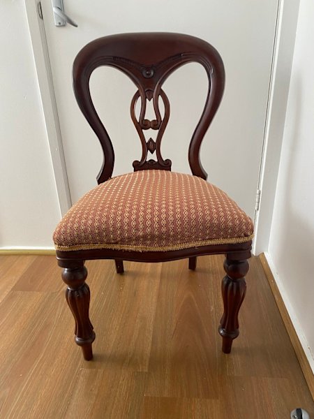 5  beautiful dining chairs 629296691993611128