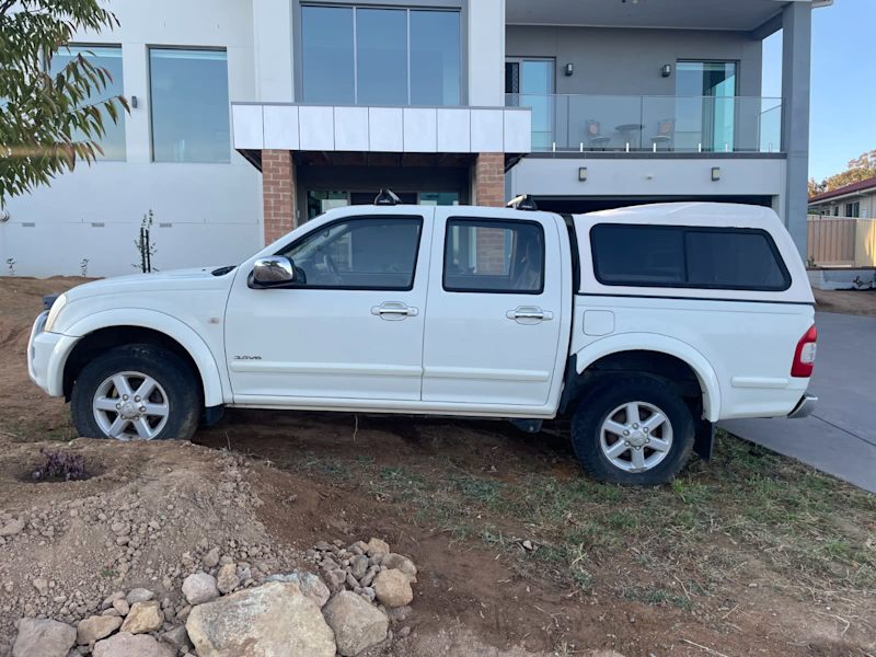 2004 HOLDEN RODEO LT 5 SP MANUAL CREW CAB P/UP62938582608259112