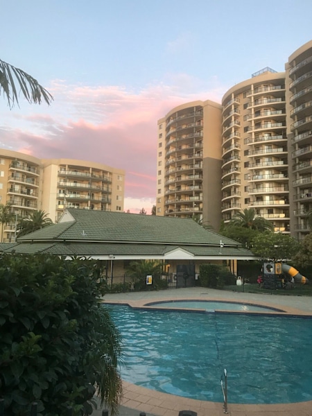 Sunny Spacious Room with Magnificent Views in Westmead 63007636862723111