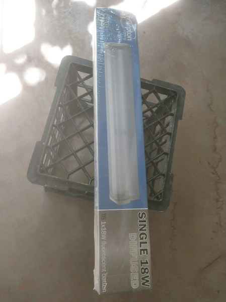 Fluoro Lights - 600mm diffused batten lights, brand new in box. $15 63011990688001111