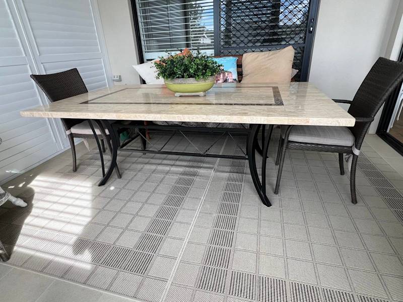 Table - Travertine Dining Table62863409924481111