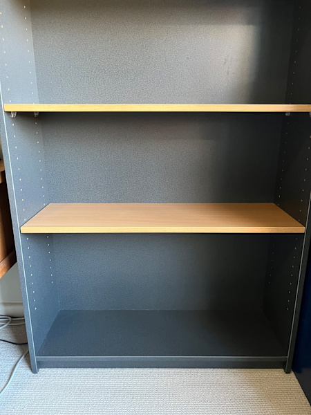 Adjustable bookshelf62863369730818111