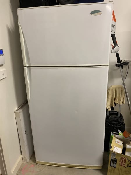 westinghouse fridge model rj532