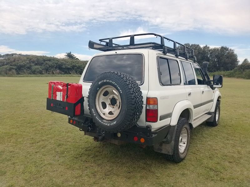 1997 TOYOTA LANDCRUISER GXL (4x4) 4 SP AUTOMATIC 4x4 4D WAGON62936660143874112