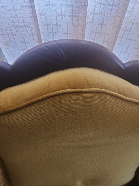 3 seater sofa plus 2x single sofas62863381043971112