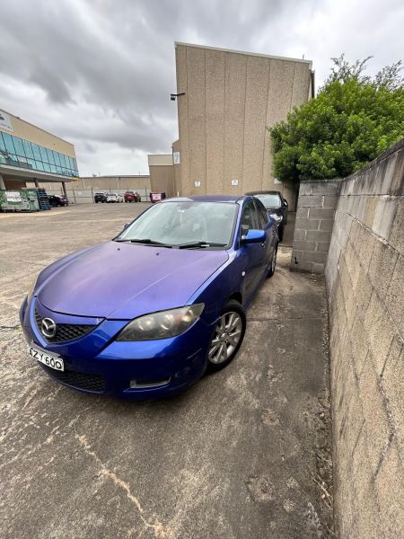 BLUE MAZDA 3 SEDAN 2006 62933710714114112