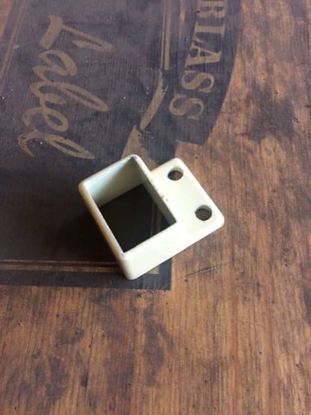 POOL FENCE BRACKETS 63437935735169110