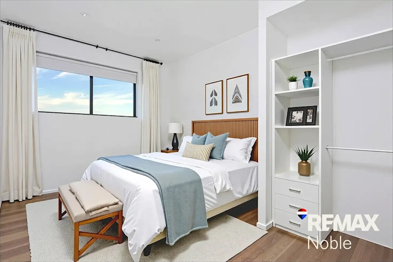 Sun-Filled Two Bedroom Apartment63438962971138113
