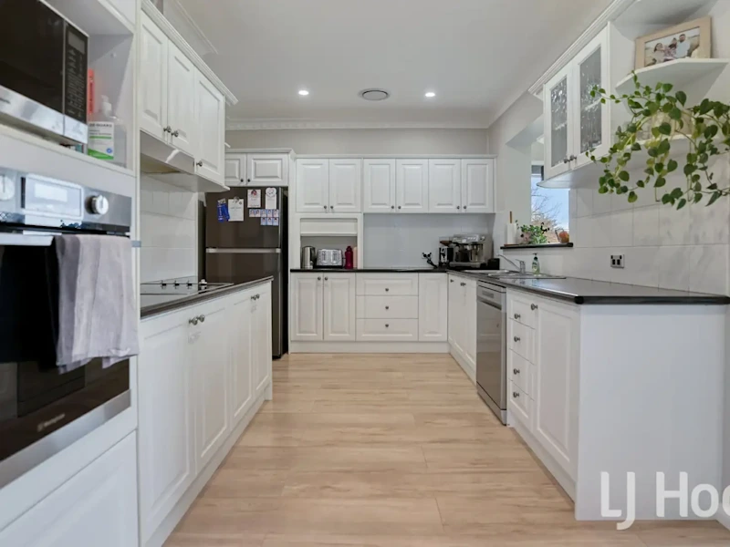 Charming Family Home, Moments from the CBD62933718084353112