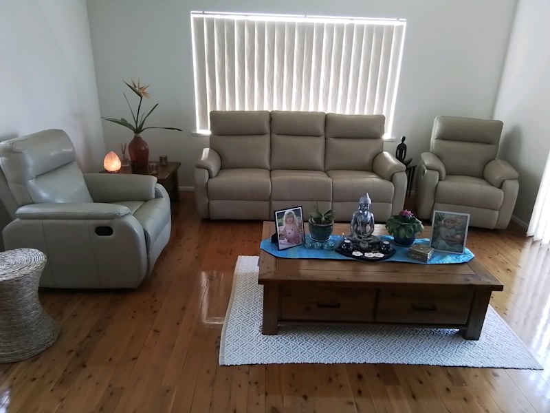 MORAN ATLANTAS LEATHER LOUNGE (LATTE) NOW $ 6250.00. IMMACULATE C628634126963231116
