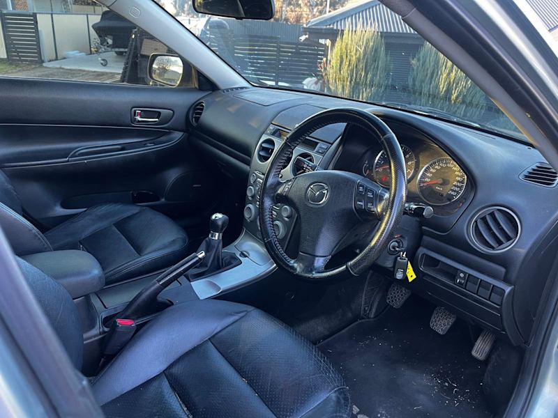 Mazda 6 Manual Sedan 62936656430339111