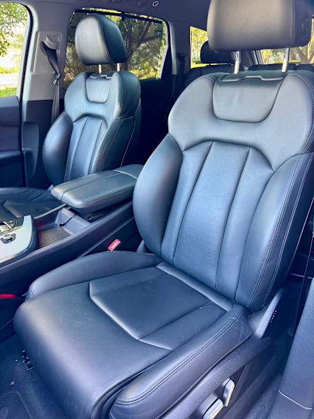 Audi Q7 year 2018 black 62933709754755112