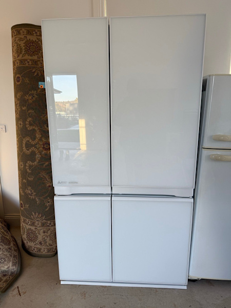 Mitsubishi French Door Refrigerator and Freezer634426574508821114