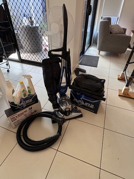 Complete Kirby cleaning system630177634767381117