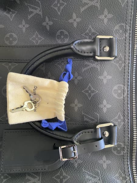 Louis Vuitton, Bags, Bnew Unused Louis Vuitton Lv Keepall Navy Blue  Escale Bandoulire Strap Set