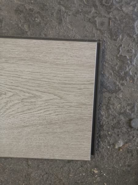 Gray Oak laminate flooring Marion shop63007430121347114