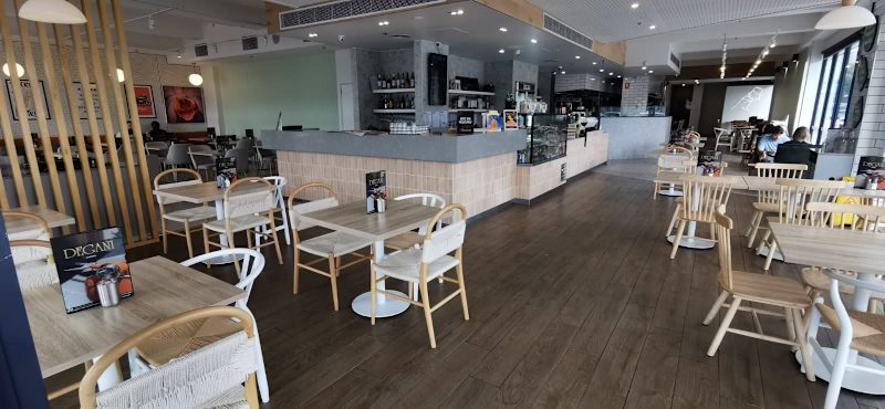 Fully Renovated 100-Seater Cafe  Prime Location with $18K Weekly Sale62882740198787114